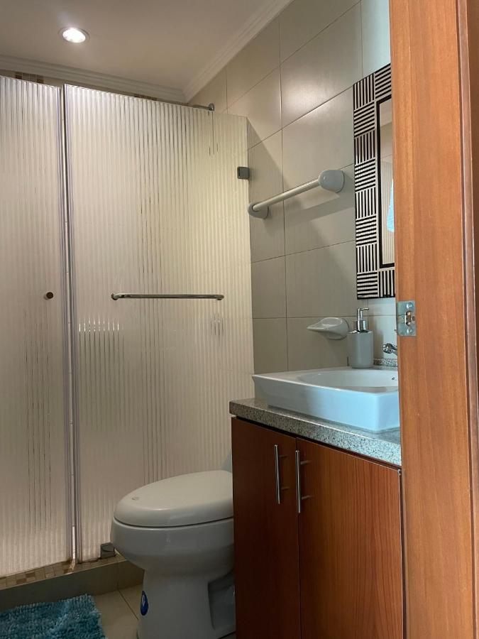 גוויאקיל Apartamento Vista Al Rio Puerto Santana Riverfront 1 מראה חיצוני תמונה